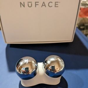 NuFACE Trinity  Facial Trainer attachment